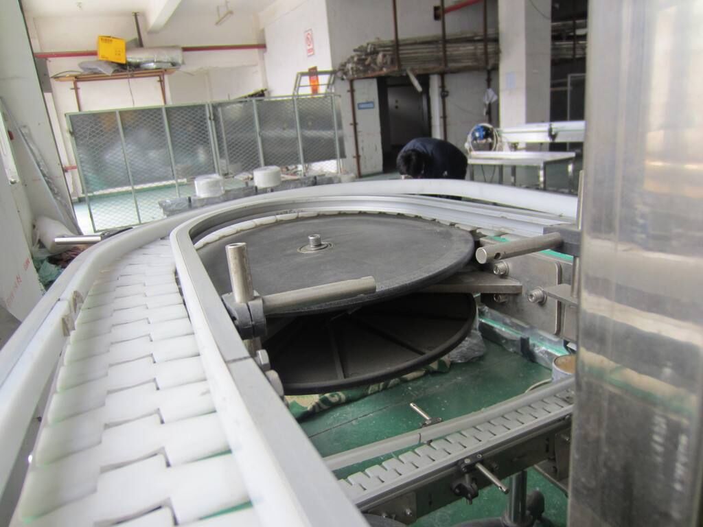 萊陽(yáng)升降輸送機(jī)