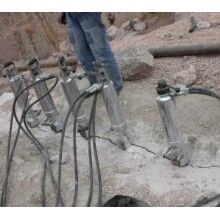 礦山大塊石頭破碎用液壓劈裂機