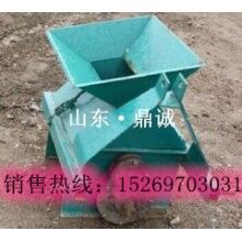 鼎誠廠家推出經(jīng)濟(jì)實(shí)用小型農(nóng)用粉土機(jī)皮帶傳動粉土機(jī)現(xiàn)貨
