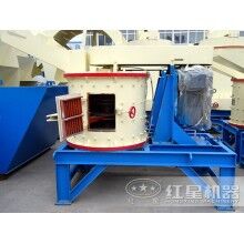 自行式沙石破碎機(jī)價格不貴，經(jīng)濟(jì)實(shí)惠ZQ82