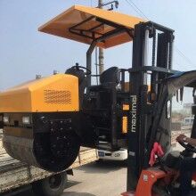 山東振動壓路機 全液壓壓路機生產(chǎn)廠家 1噸壓路機