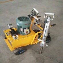 內(nèi)蒙古烏蘭察布液壓巖石劈裂機(jī)巖石開(kāi)裂機(jī)點(diǎn)擊查看