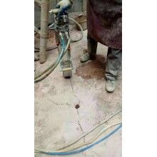 盤古斧牌大型液壓劈裂機(jī)每天出多少方